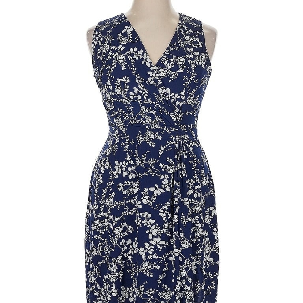 Chic Navy Floral Midi Dress